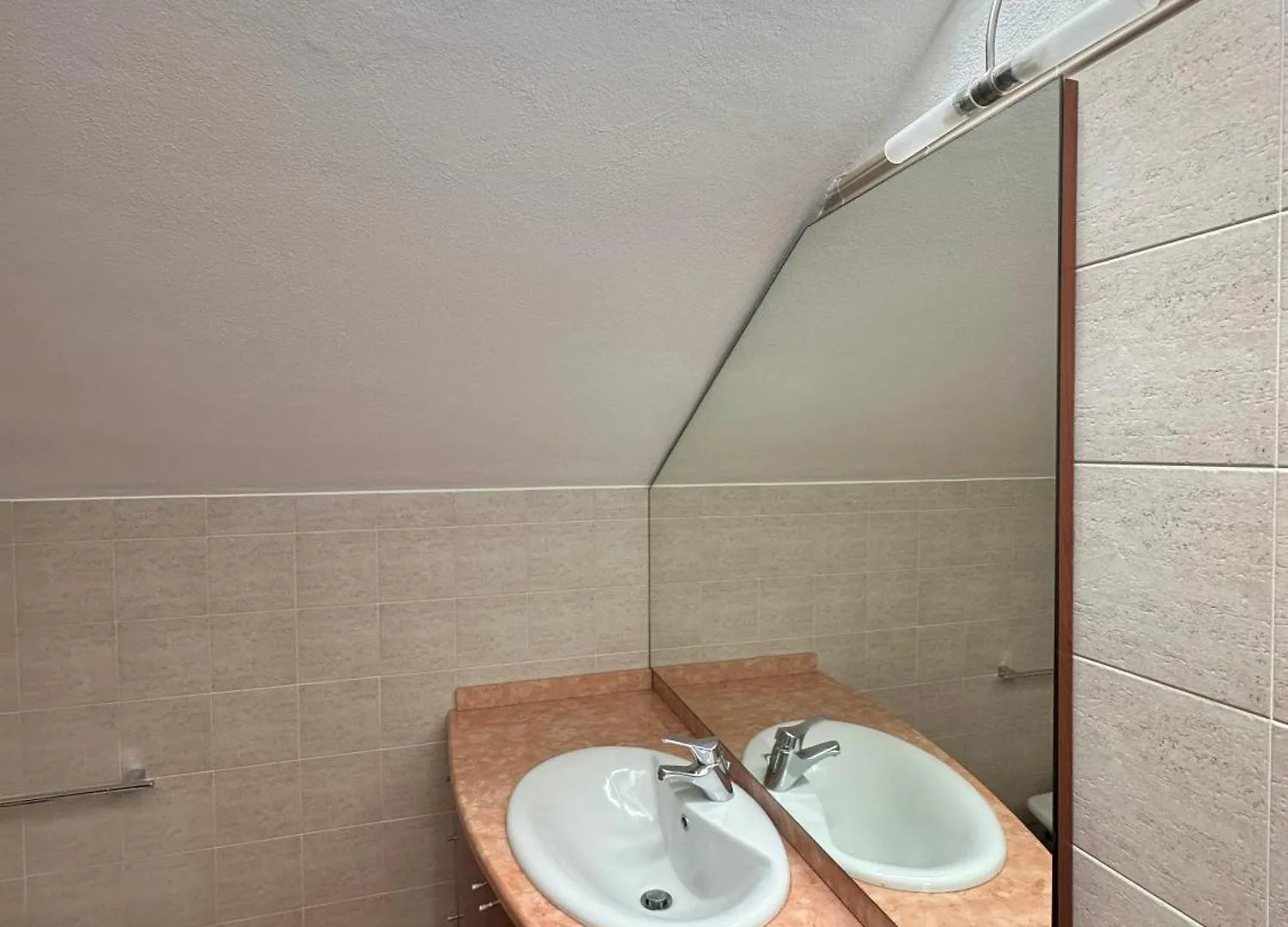 Appartamento Con 2 Camere Da Letto Navigli + Parcheggio Per 2 Auto Milano